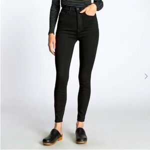 Everlane Black The Way-High Skinny Jean in Size 30 Crop Ankle. Brand new!
